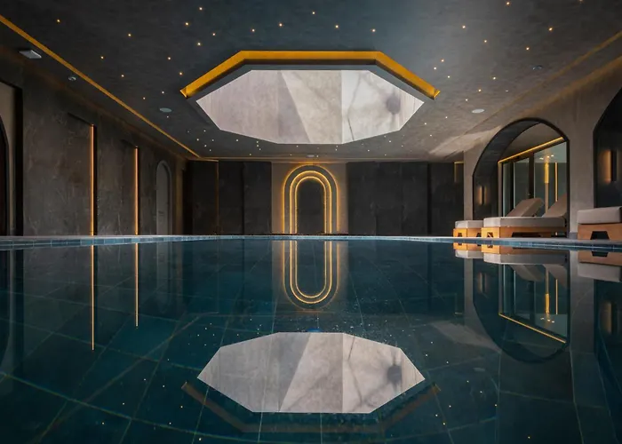 Hotel Hills & By Brown