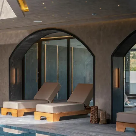 Hills & By Brown Paphos