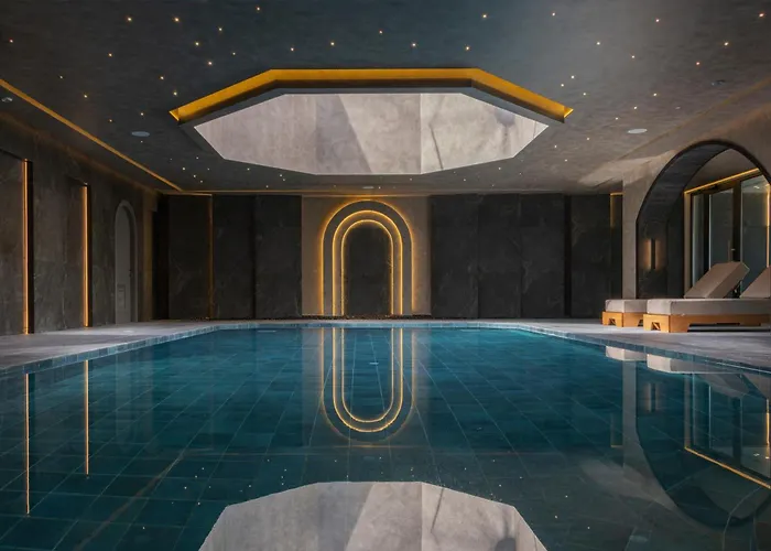 Hills & By Brown Отель Пафос